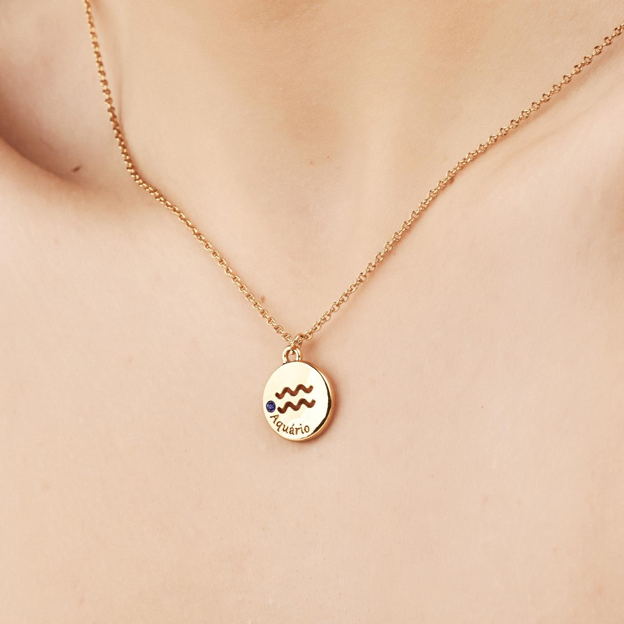Pingente Signo Aquário Dourado