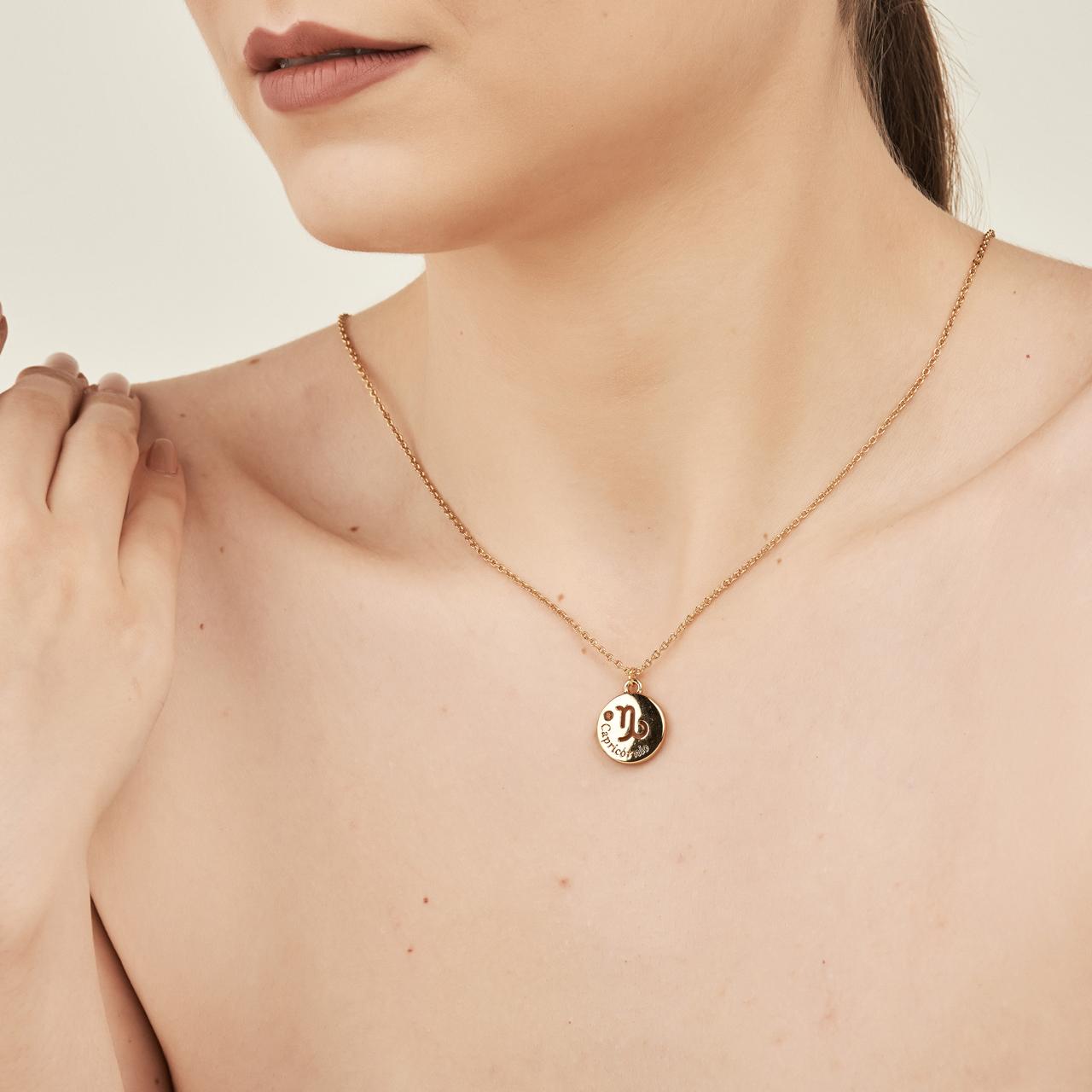Pingente Signo Capricórnio Dourado