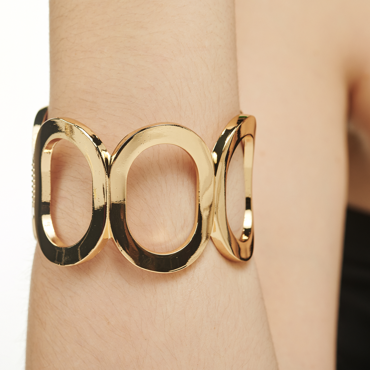 Bracelete Estruturado Arcos Dourado