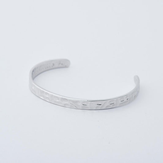 Bracelete Martelé Ródio