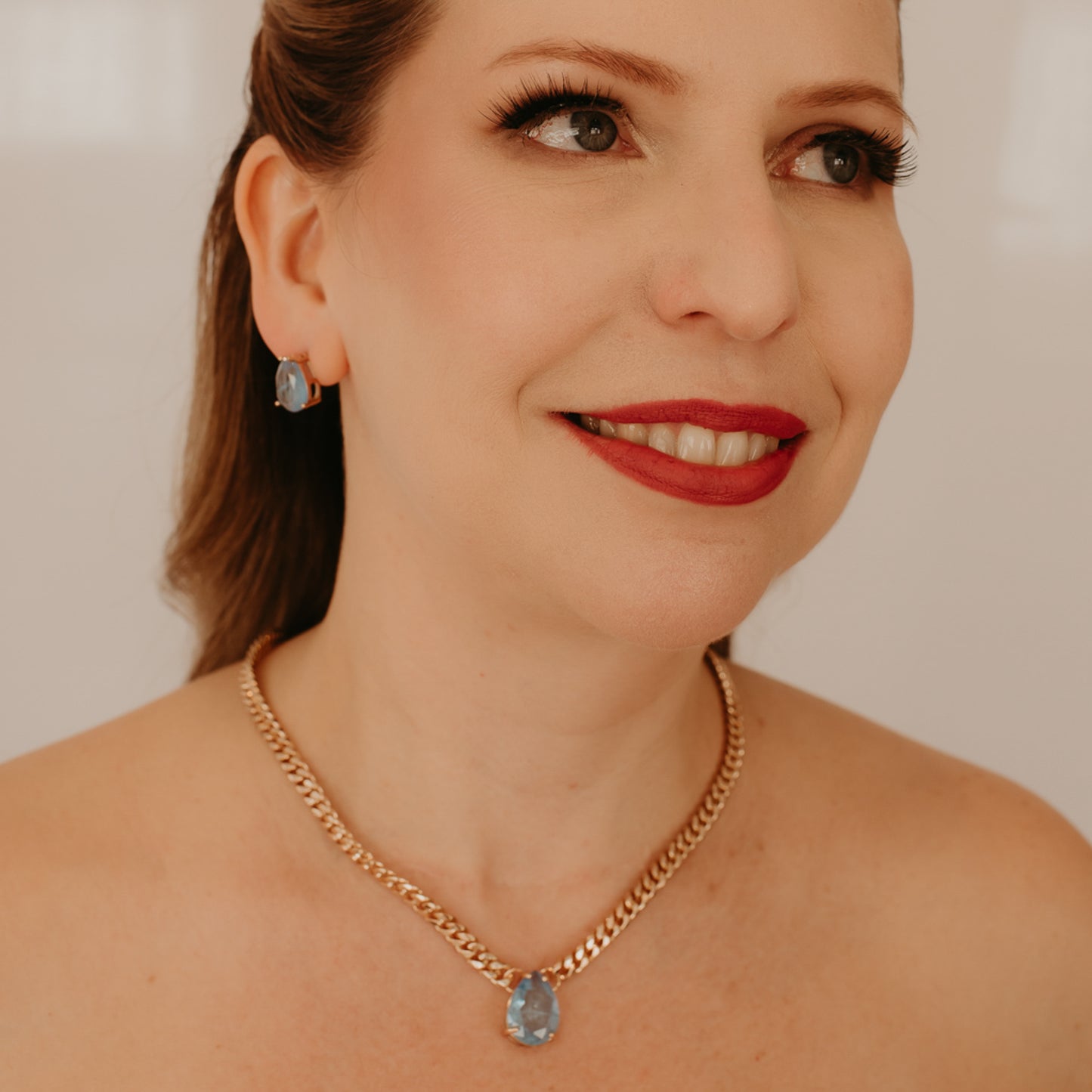 Colar Gota Dourada Azul