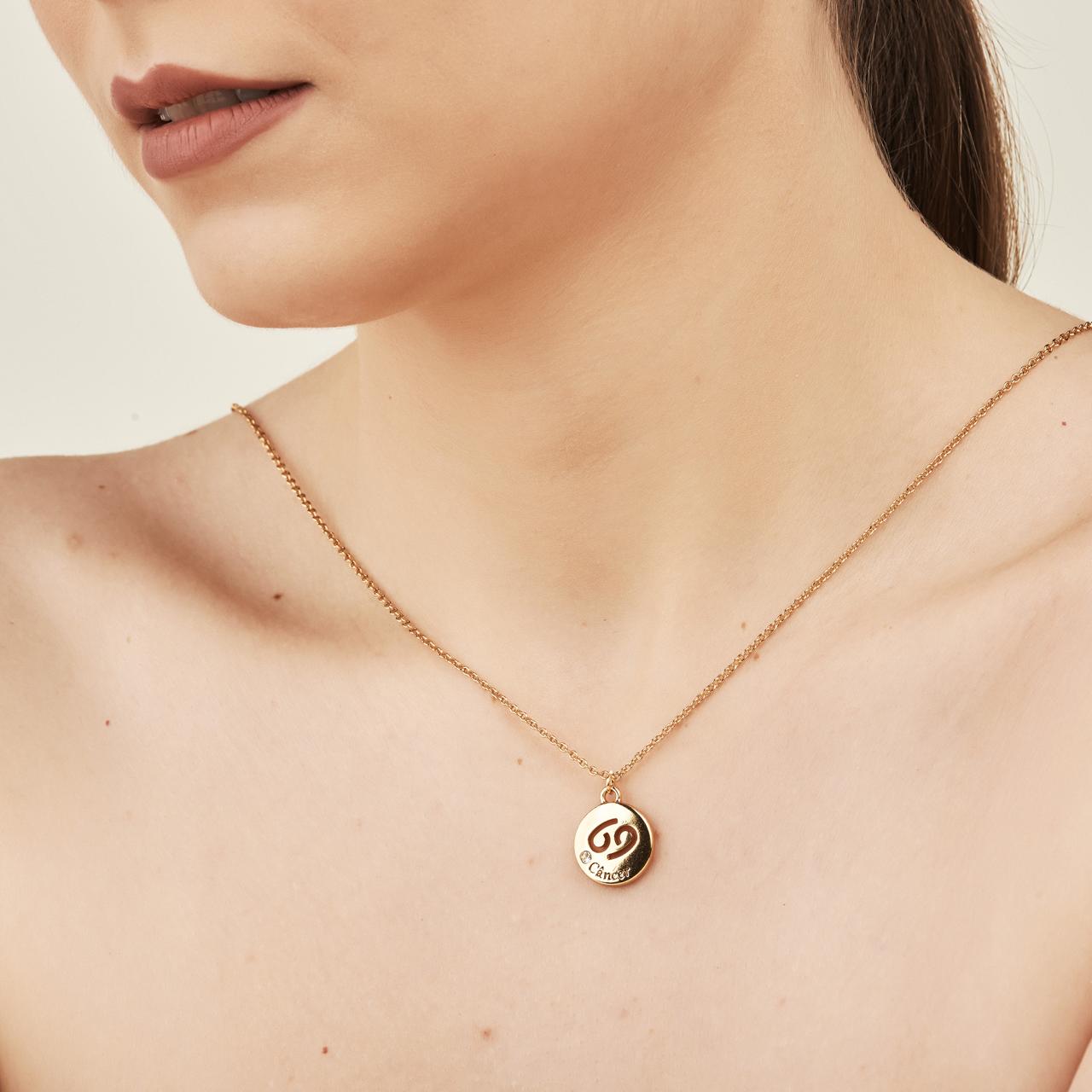 Pingente Signo Câncer Dourado