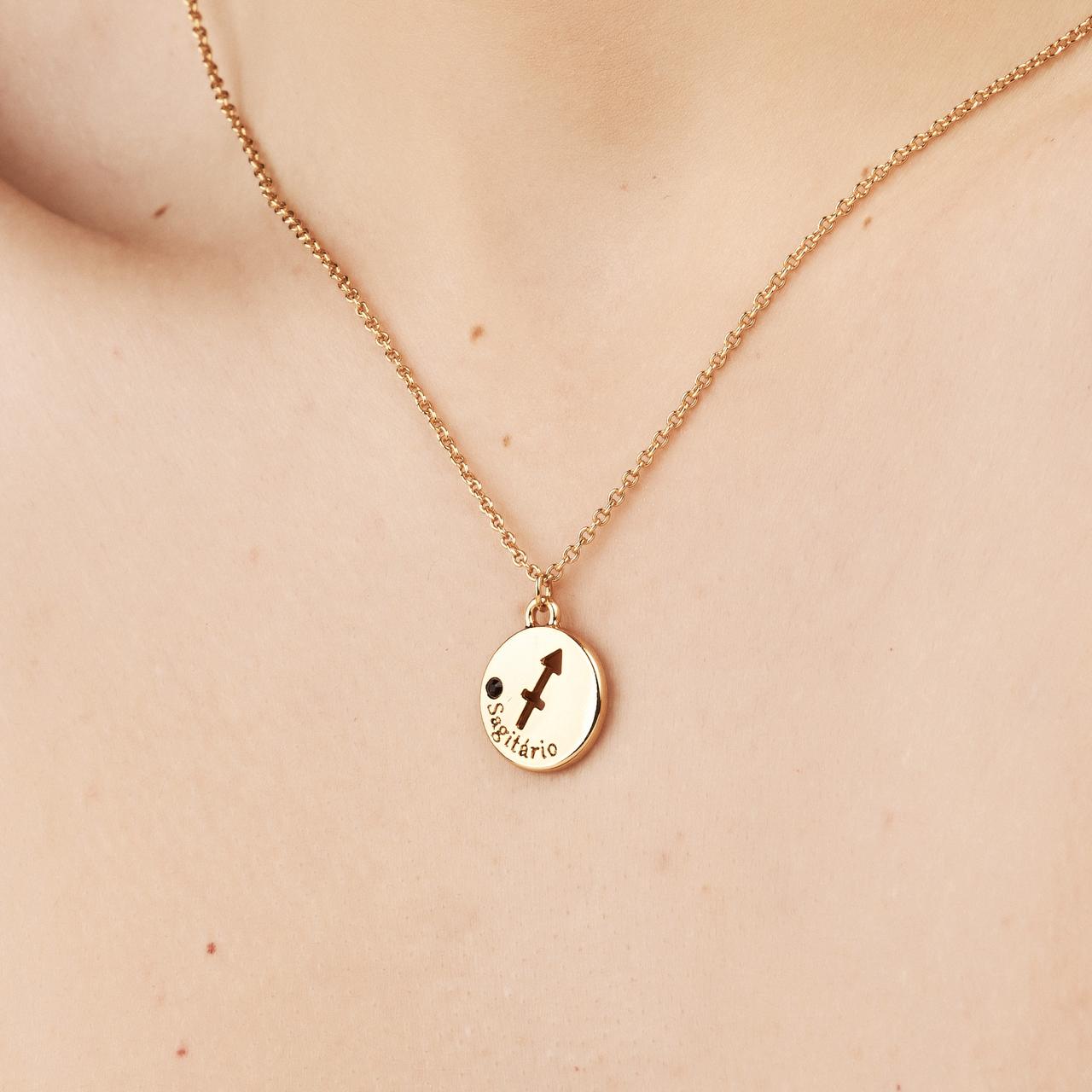 Pingente Signo Sagitário Dourado
