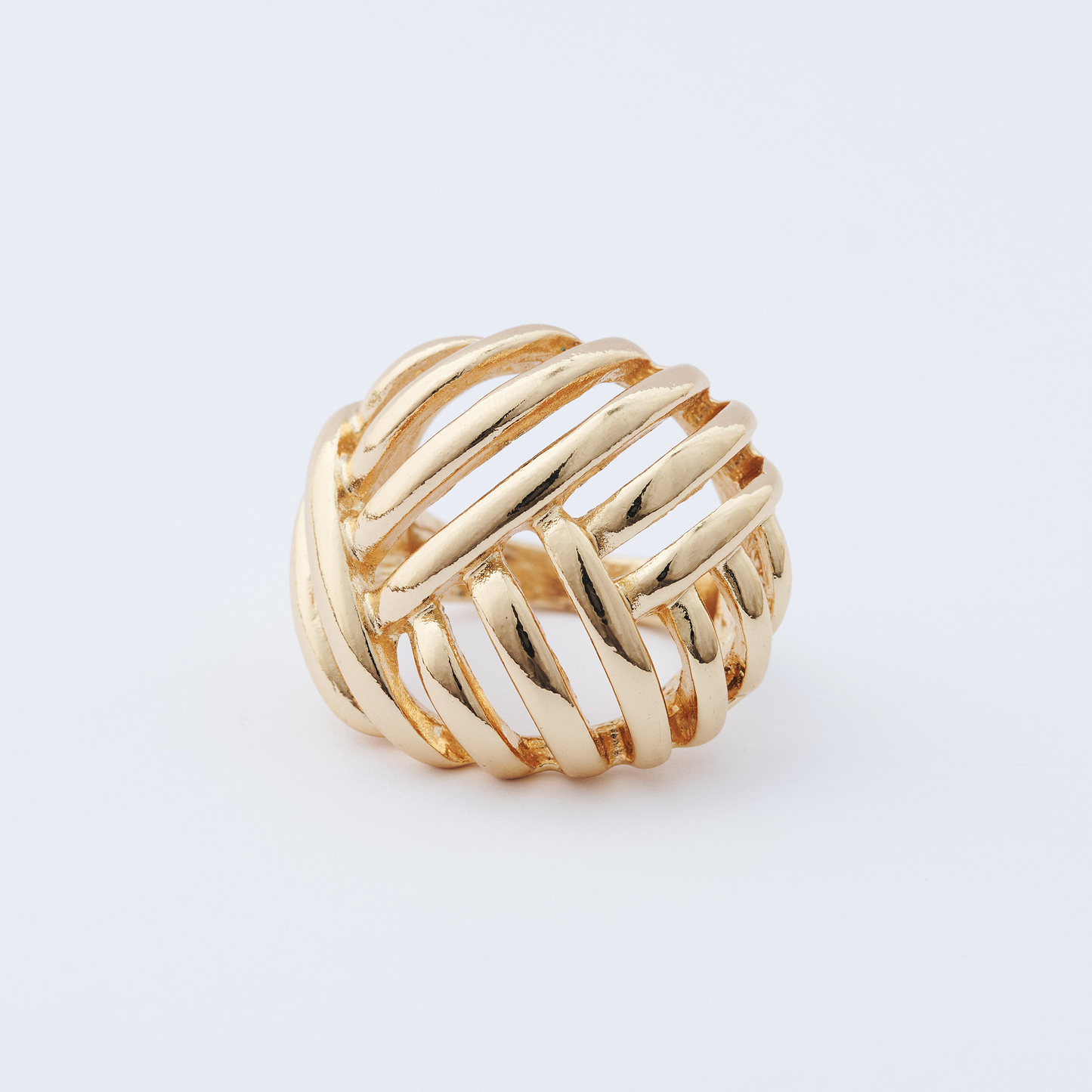 Anel Dourado Entre Linhas