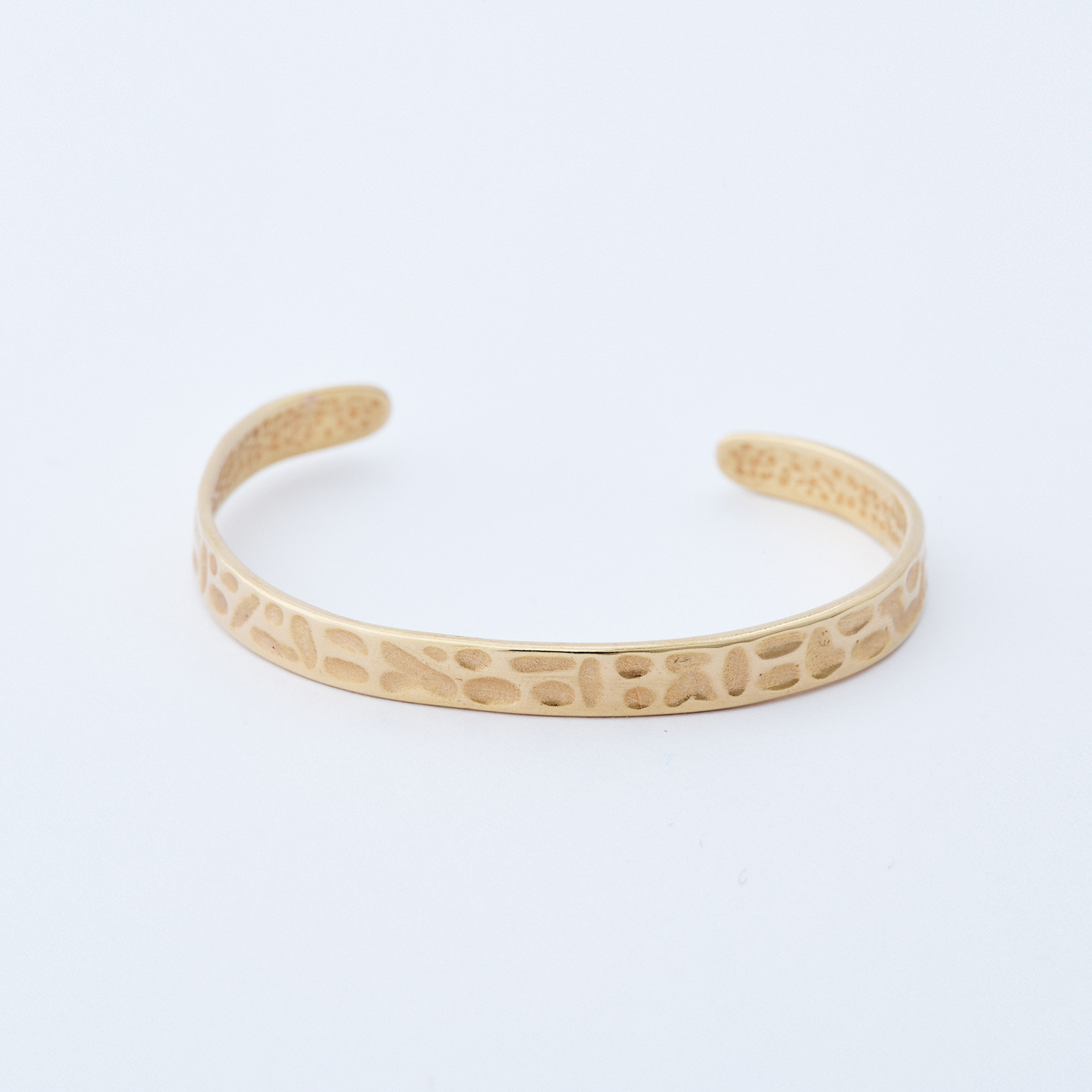 Bracelete Martelé Dourado