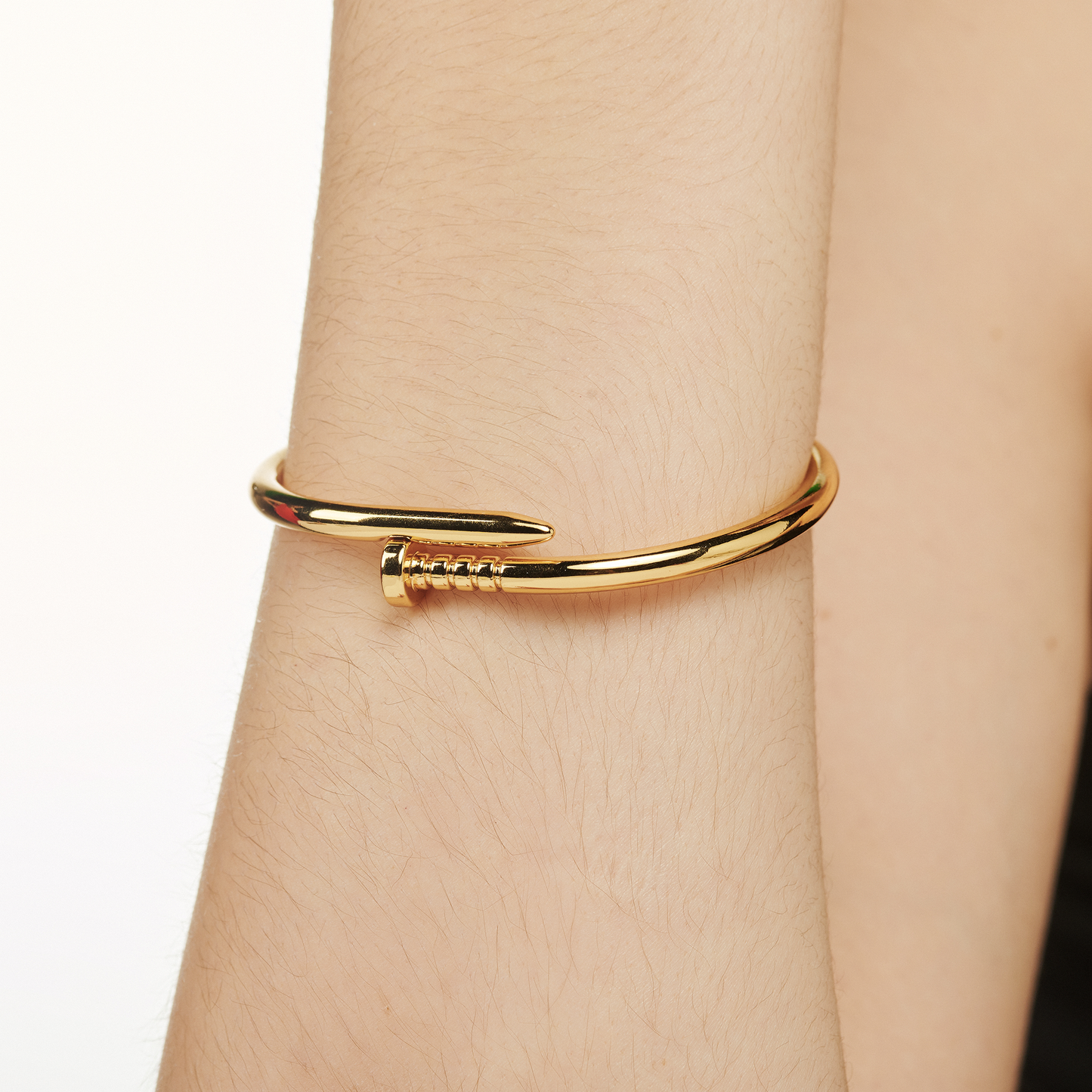 Bracelete Prego Dourado