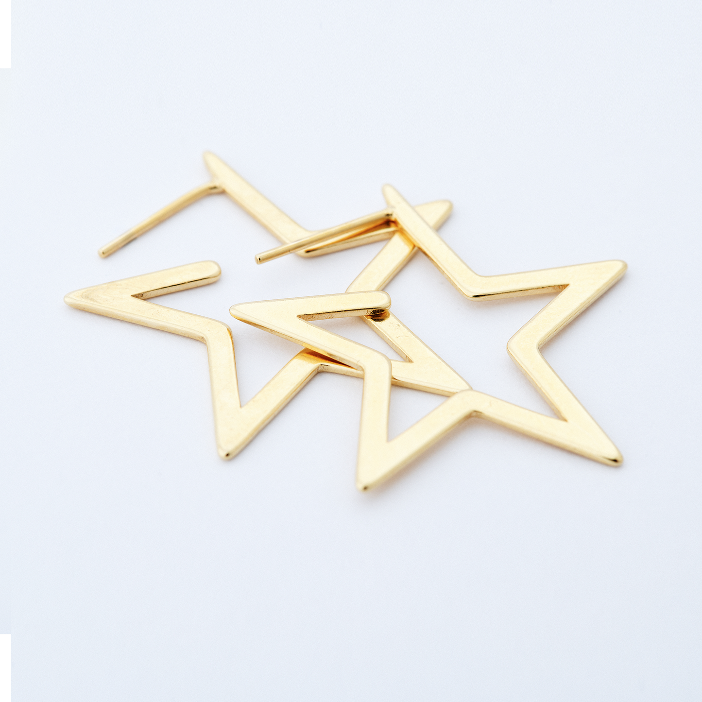Brinco Estrela Dourado M