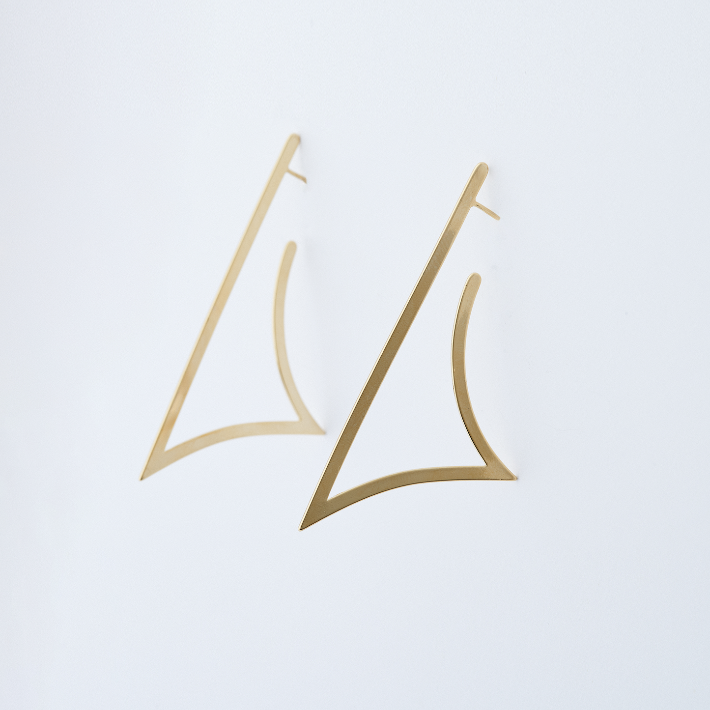 Brinco Linha Dourado