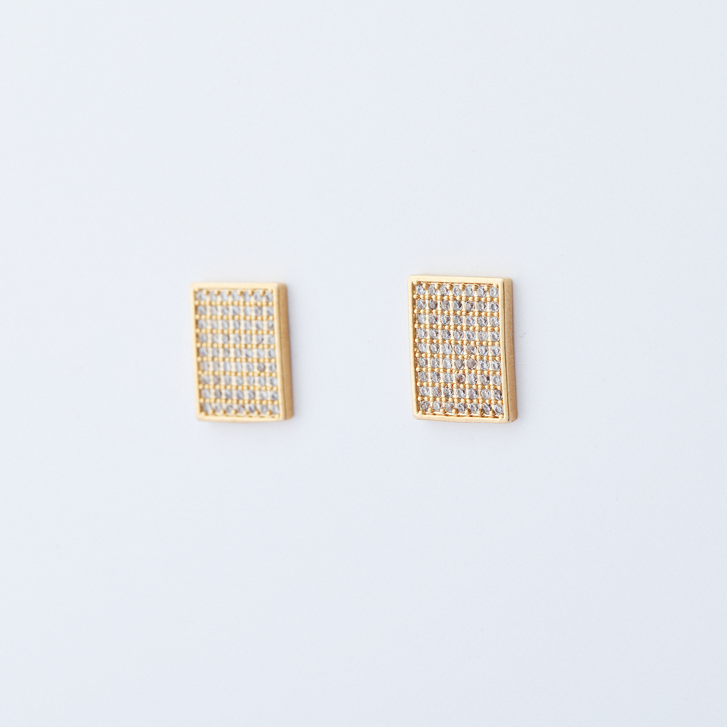 Brinco Luz Angular Dourada
