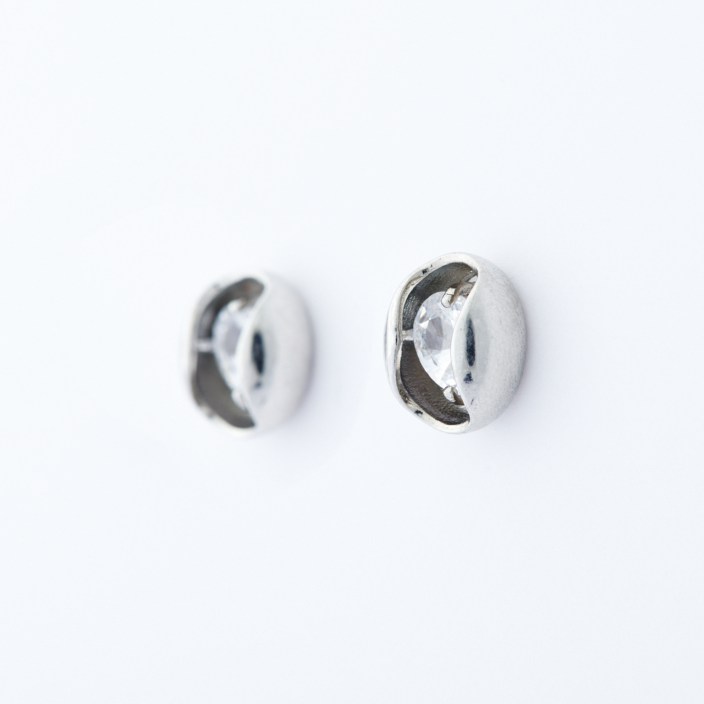 Brinco Ponto De Luz Prata