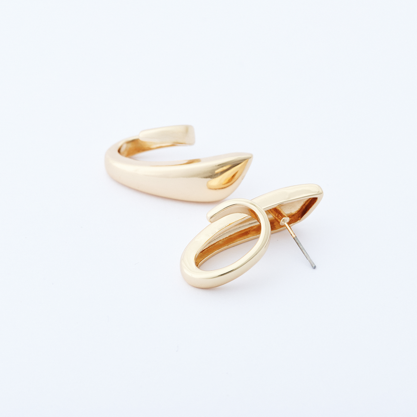 Brinco Traço Dourado