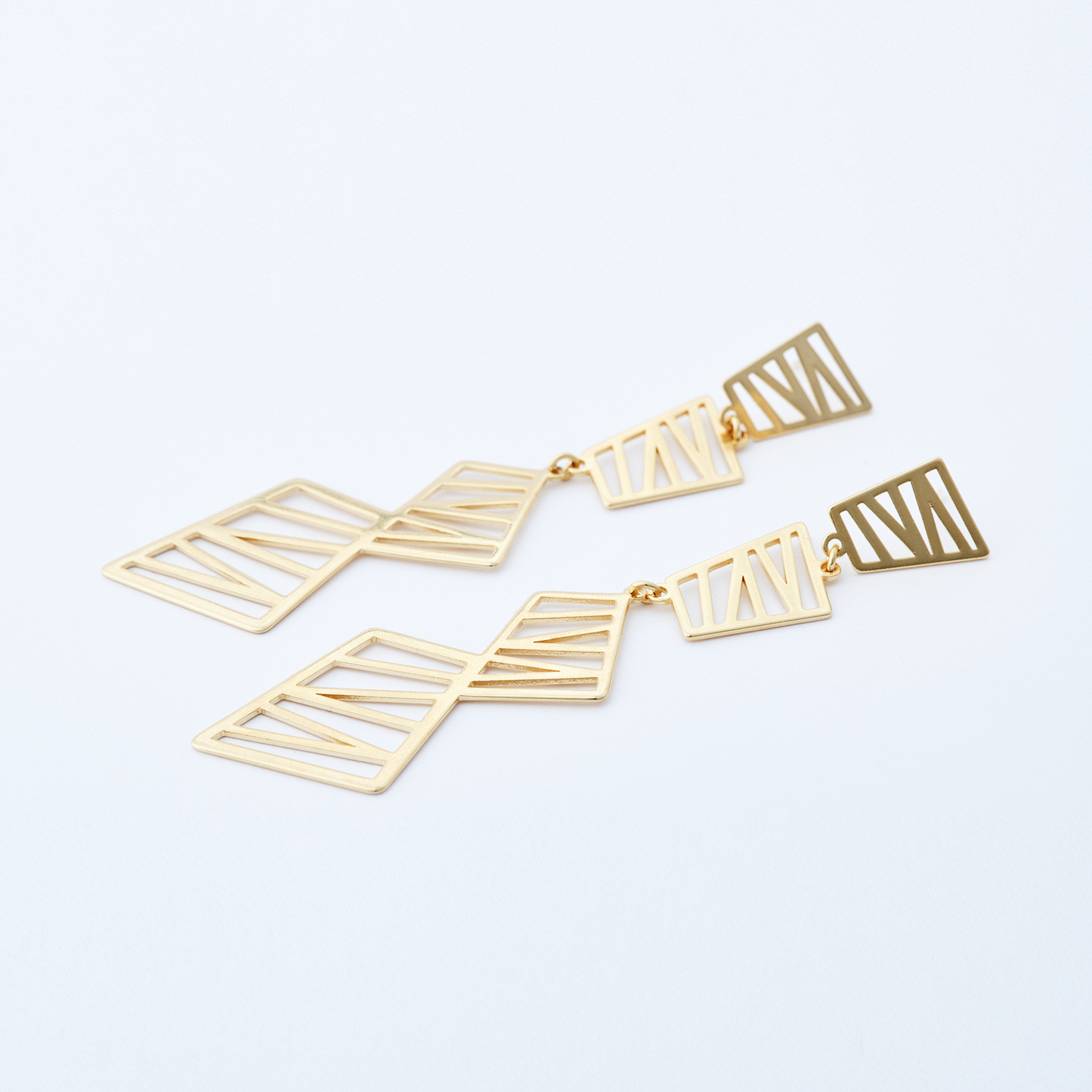 Brinco Vértice Dourado