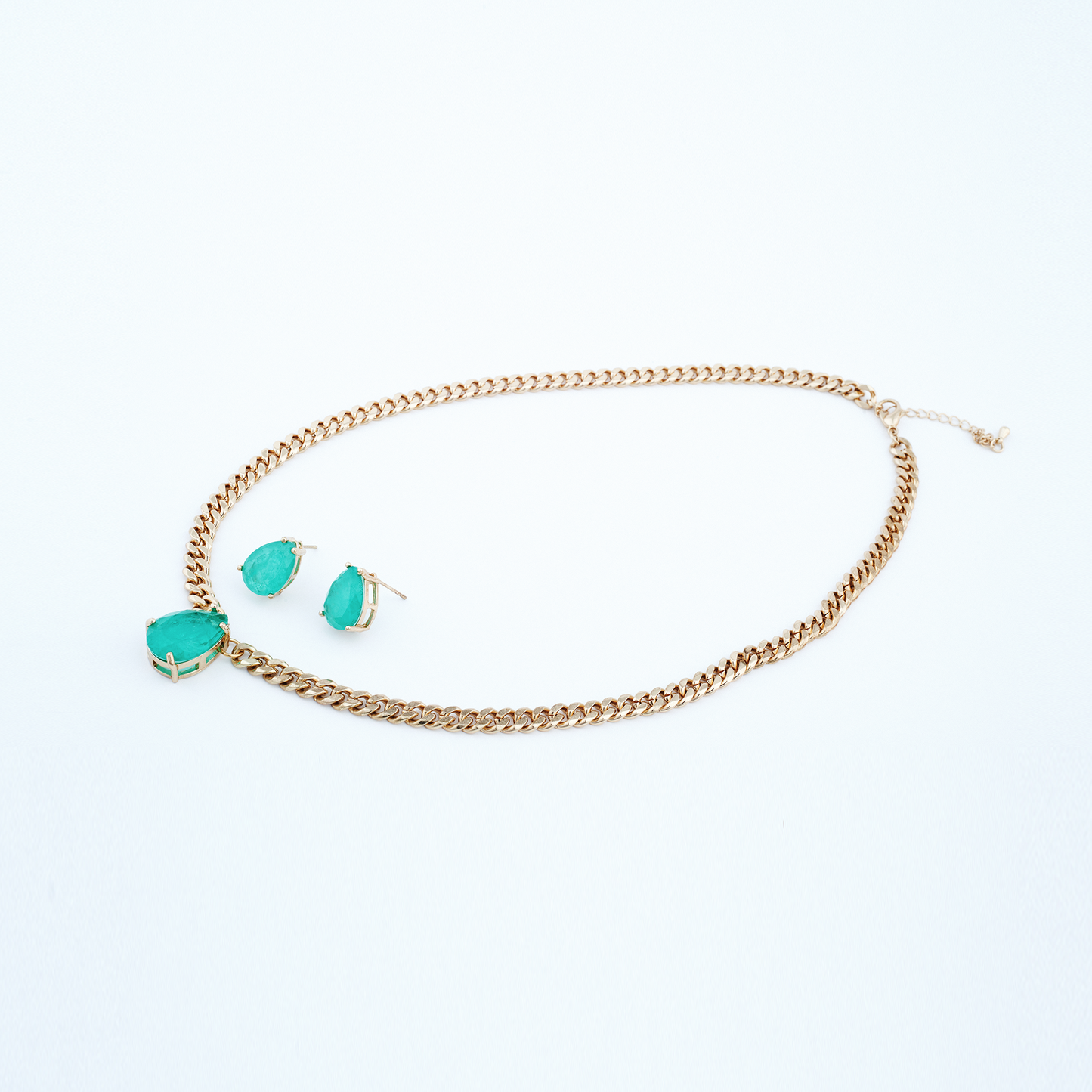 Conjunto Gota Dourada Verde