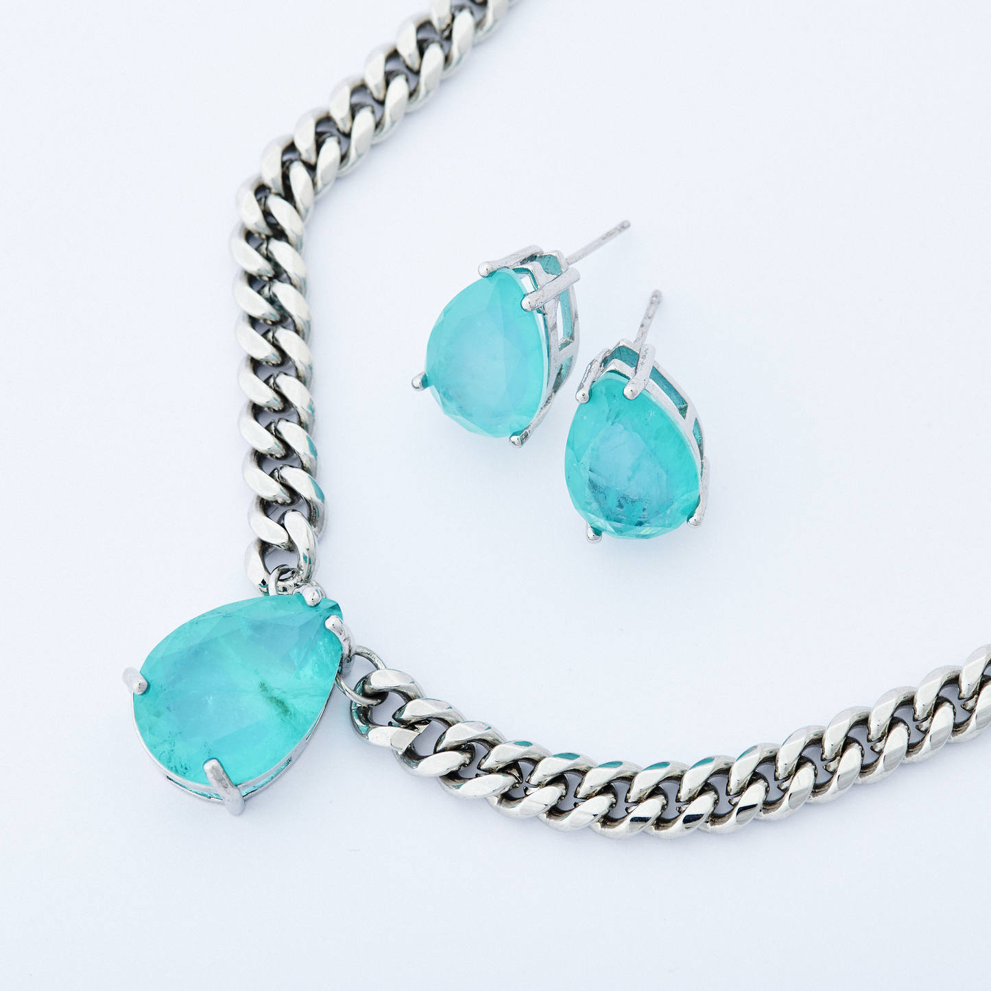 Conjunto Gota Prata Verde
